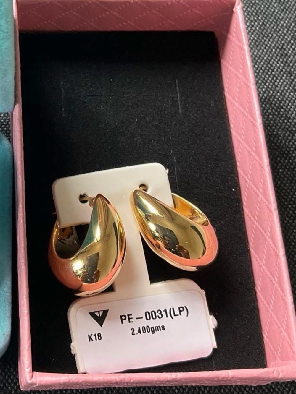 Gold hoop earrings, solid 18k